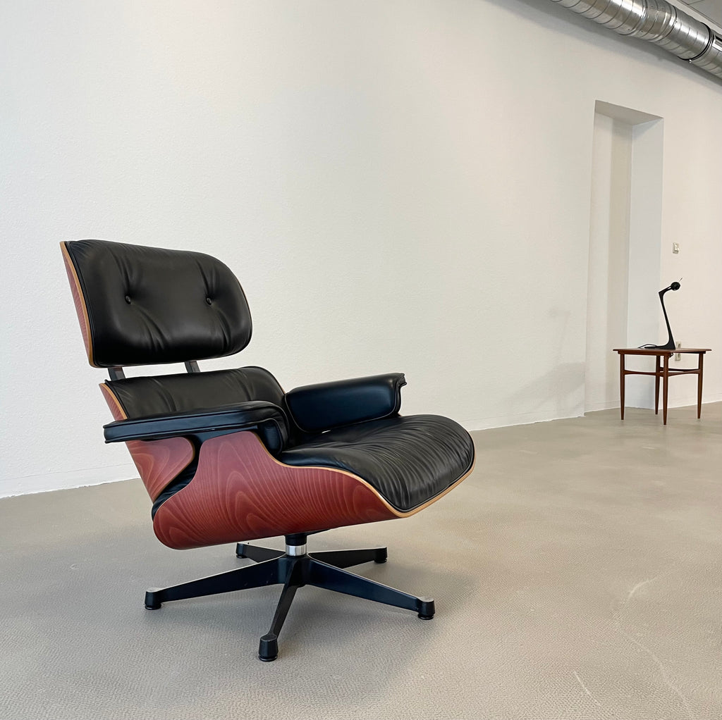 Orig. Vitra Eames Lounge Chair in perfect vintage condition