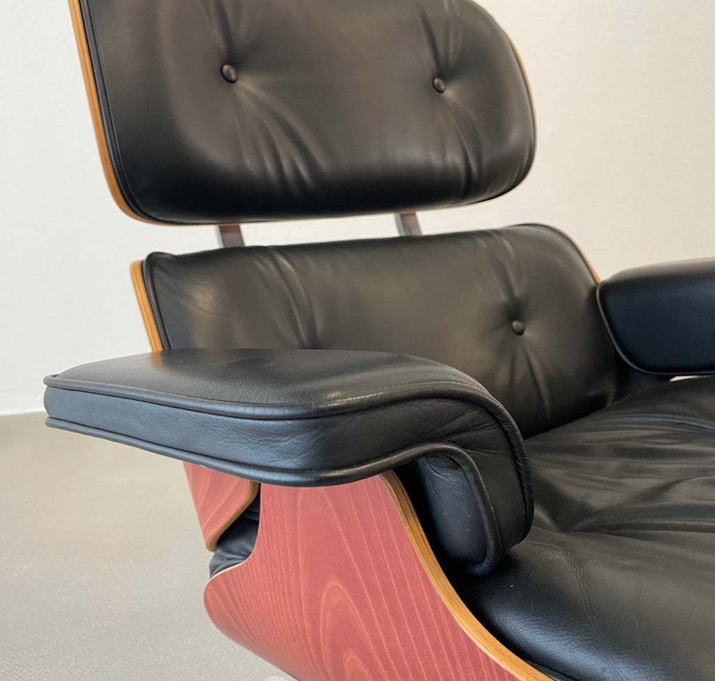 Orig. Vitra Eames Lounge Chair in perfect vintage condition
