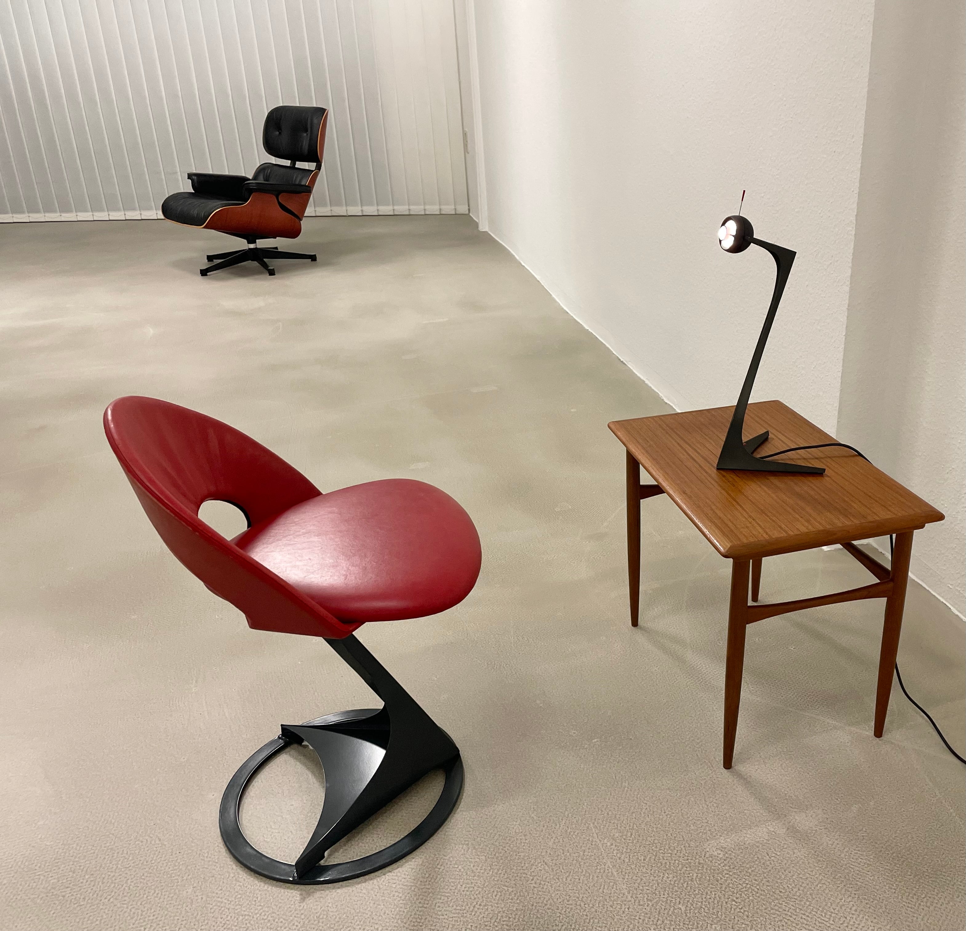 Santiago Calatrava - Tabourettli - Chair by de Sede + Onidia Lamp (1986)